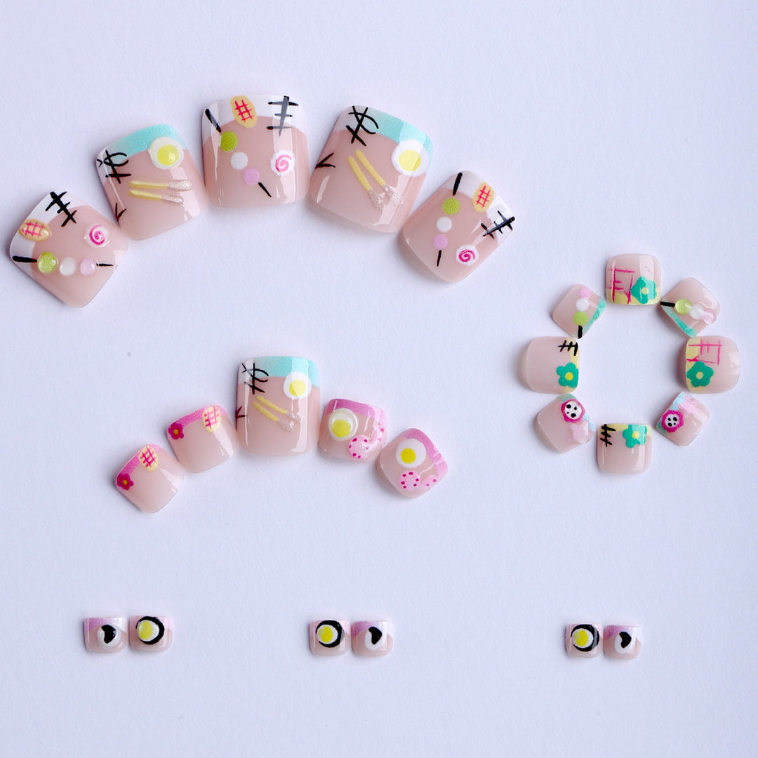 Artistic toenails with creative motifs Bowlift