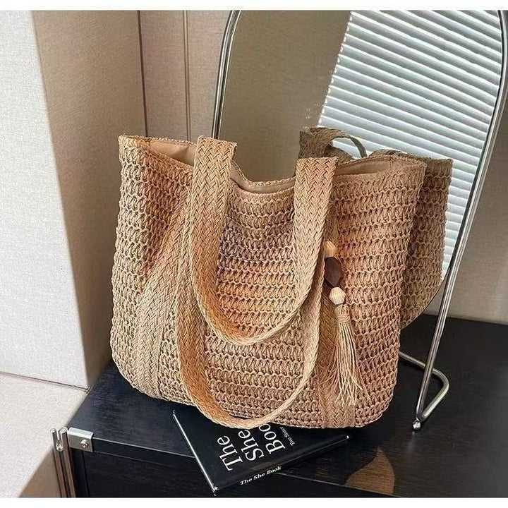 Handmade straw bag Bowlift