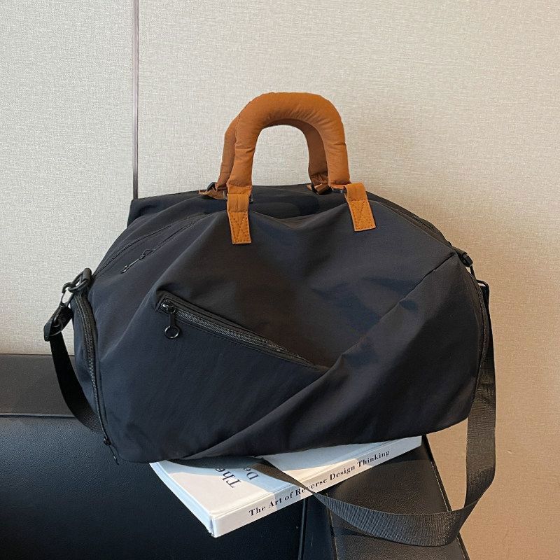 Versatile Lightweight Travel Duffle Bag Bowlift