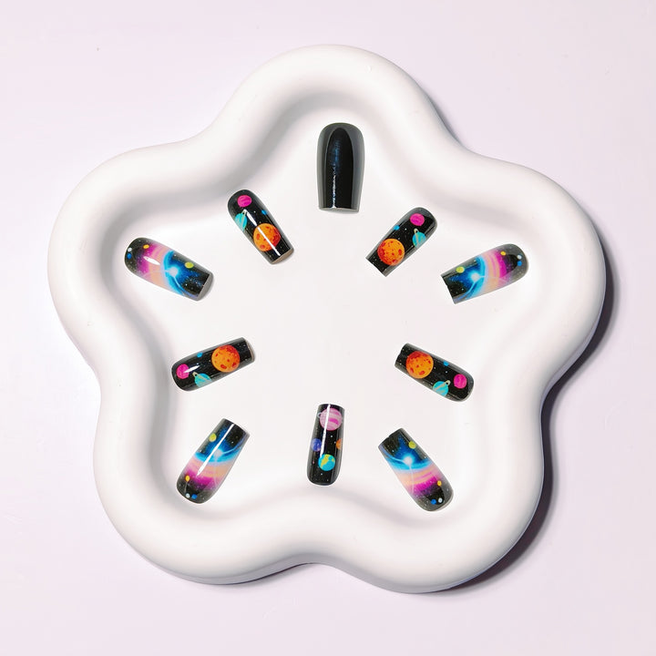 Artificial nails with Galactic Planet design Bowlift