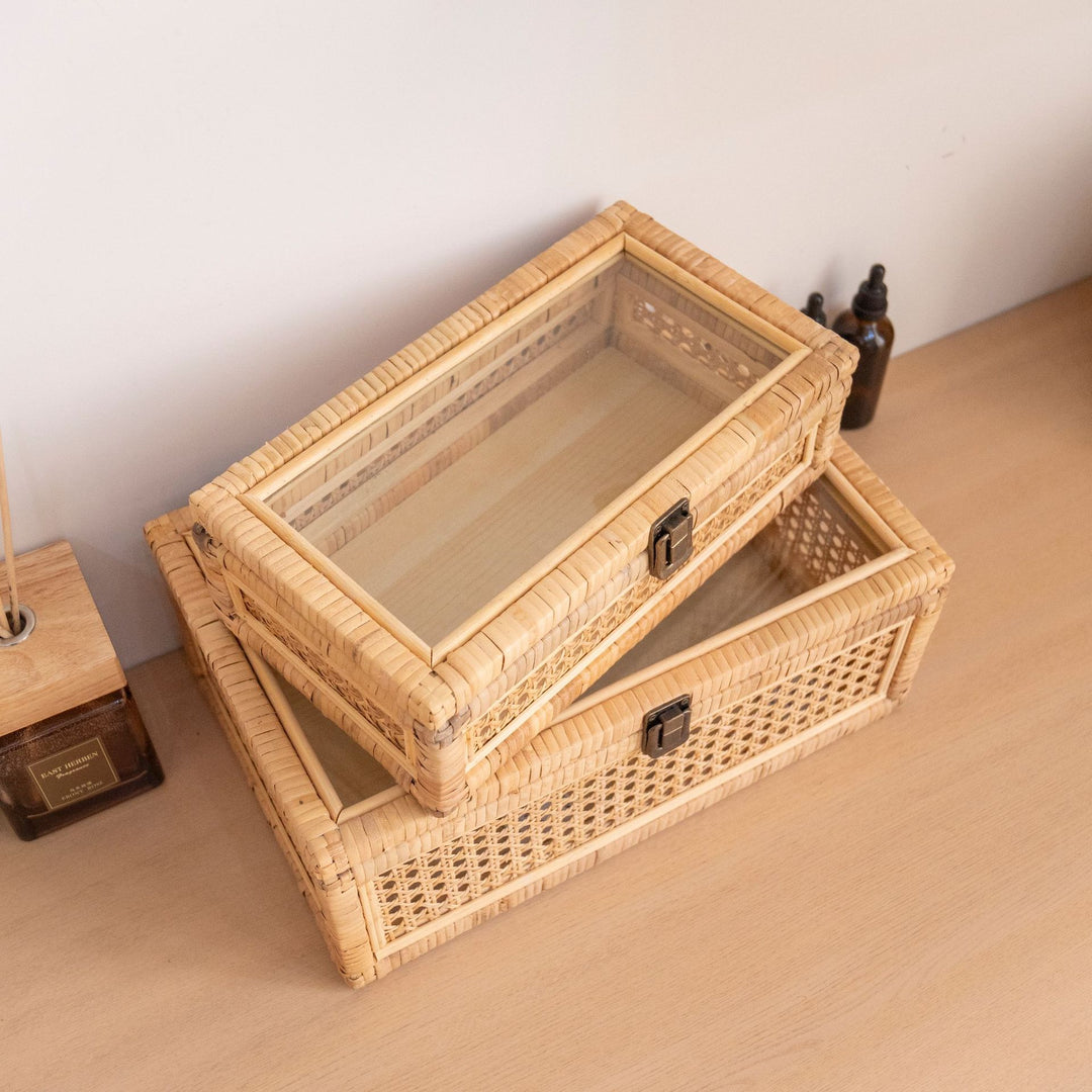 Rustic toy basket with checked pattern Bowlift