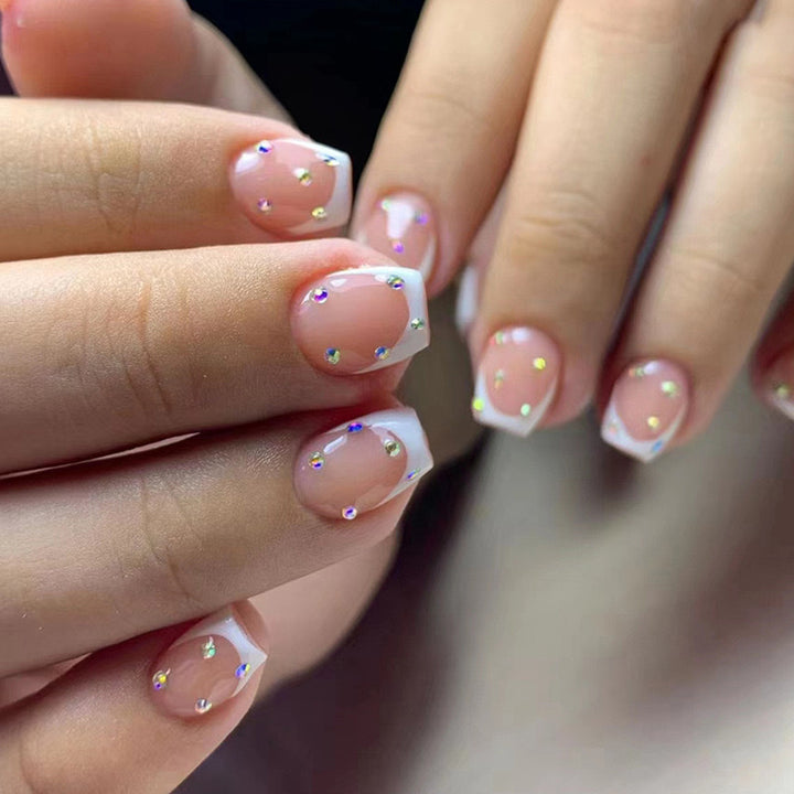 Elegant artificial nail set with sparkling rhinestone decorations Bowlift