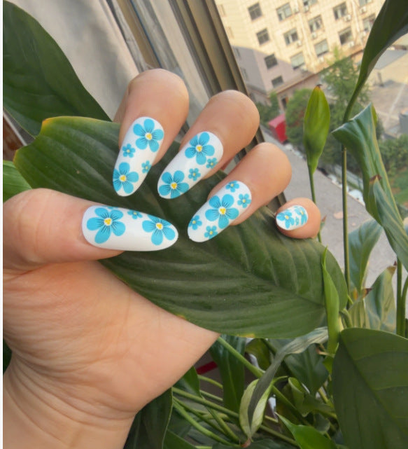 Artistic Almond-Shaped Press-On Nails Set with Metallic Accents Bowlift