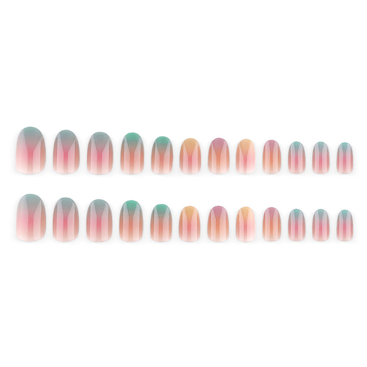 Artificial nail tips with gradient Bowlift