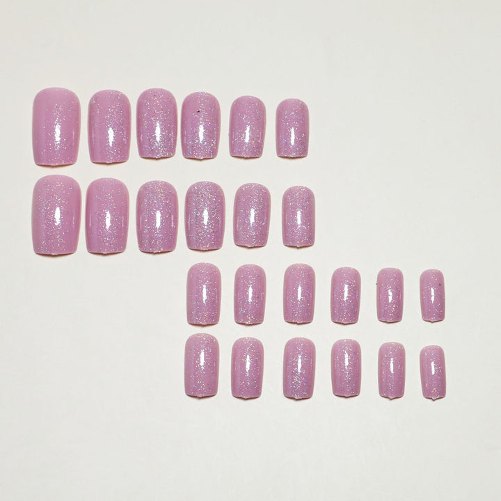 Glamorous Glittery Press-On Nail Tips Bowlift