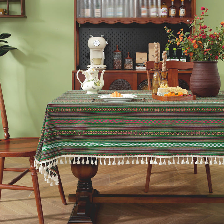Elegant Geometric Pattern Tablecloth