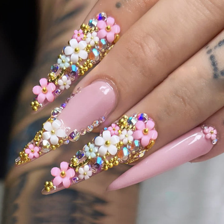 Artificial nail set with floral 3D decorations and glitter Bowlift
