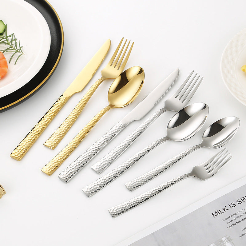 Elegant spoon with unique surface design Bowlift