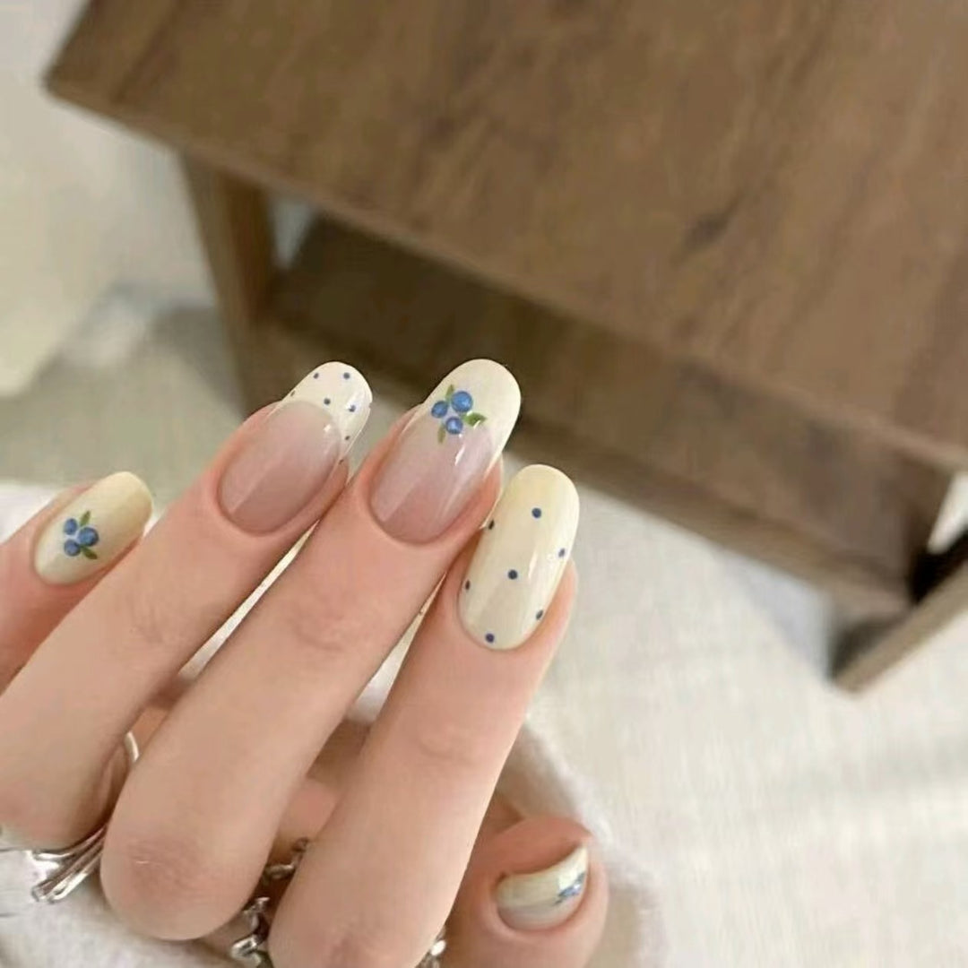 Stylish Press-On Nail Wraps Bowlift
