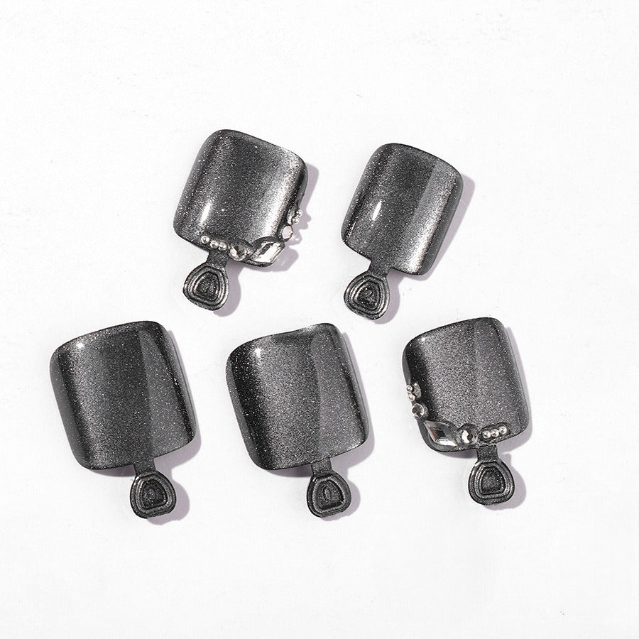 Artificial nail set with glossy surface and care accessories Bowlift