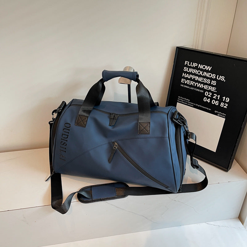 Versatile All-Weather Weekender Duffle Bag
