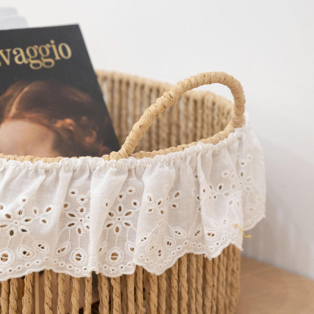 Charming storage basket with ruffle detail Bowlift