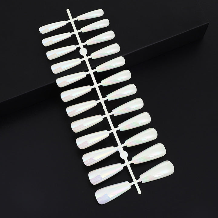 Artifical nails in modern holographic design Bowlift