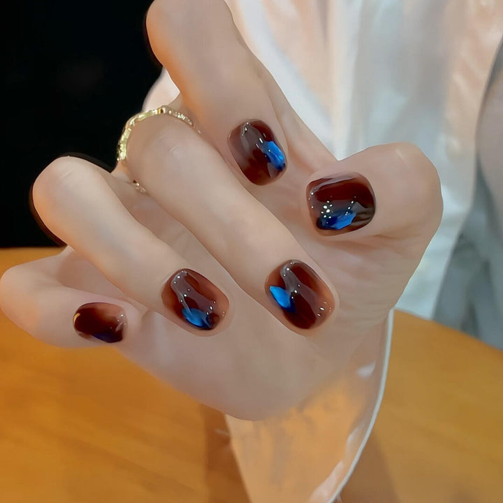 Artificial Nails in Modern Gradient Colors Bowlift