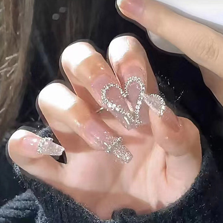 Heart-Shaped Rhinestone Press-On Nail Art Bowlift