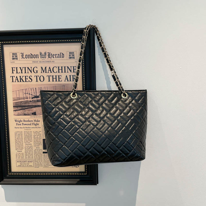 WoQuilted Tote Bag with Chain Handles Bowlift