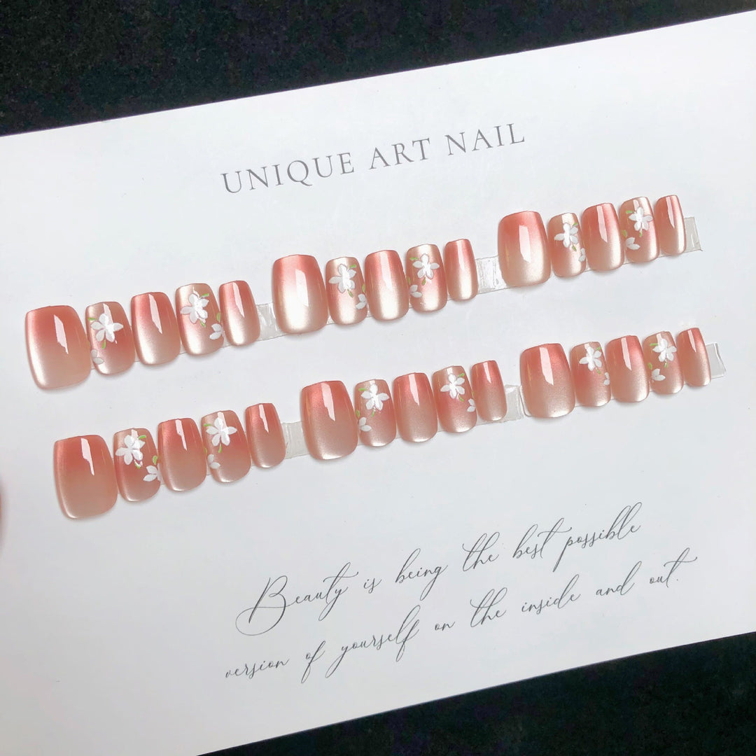 Artisan Floral Press-On Nail Set Bowlift