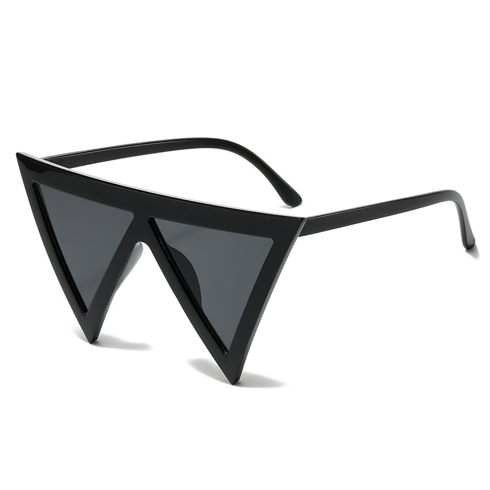 Bold Triangular Frame Sunglasses Bowlift