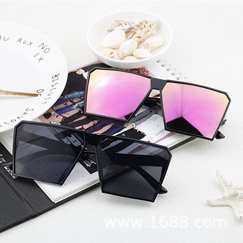 Women's Fashion Sport Sunglasses with Square Frame and Mirrored Lenses Bowlift
