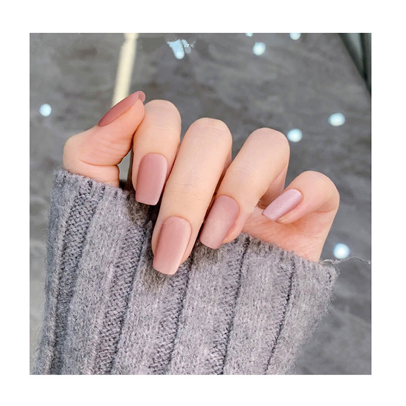 Elegant and stylish nail extensions Bowlift