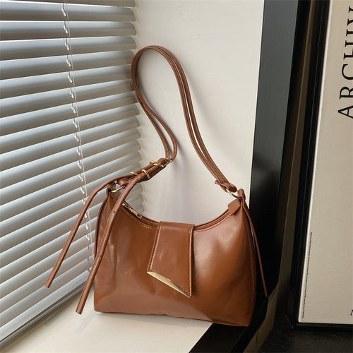Luxurious Patent Leather Shoulder Bag Bowlift