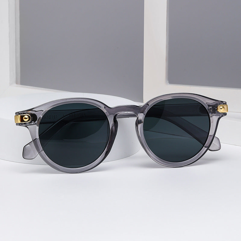Ladies fashionable sunglasses with transparent frame and sturdy lenses Bowlift