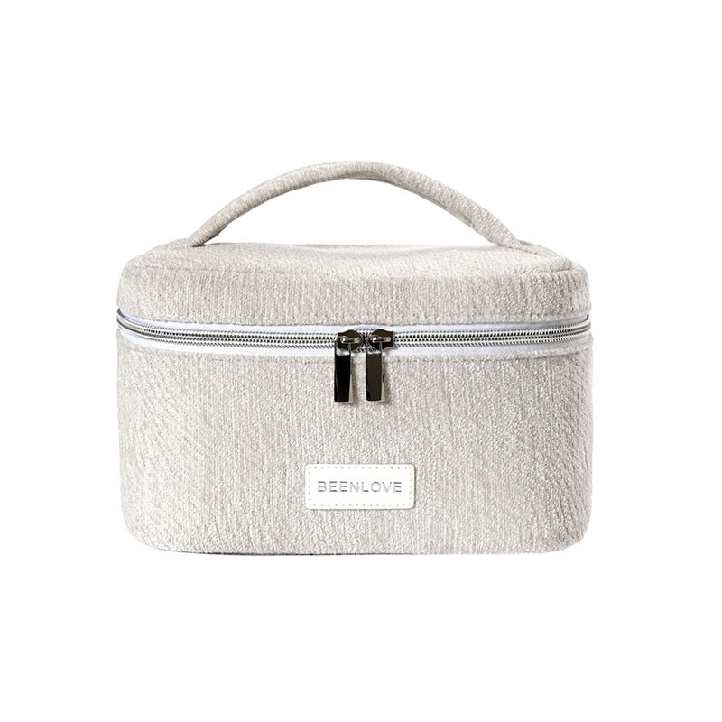 Stylish Makeup Case Bowlift