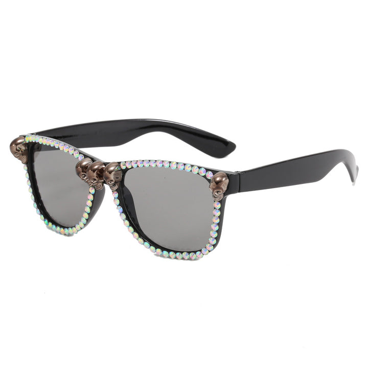Women's extravagant sunglasses with crystal embellishments Bowlift