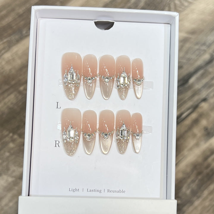 Decorative Handmade Press-On Nails with Elegant Rhinestones Bowlift