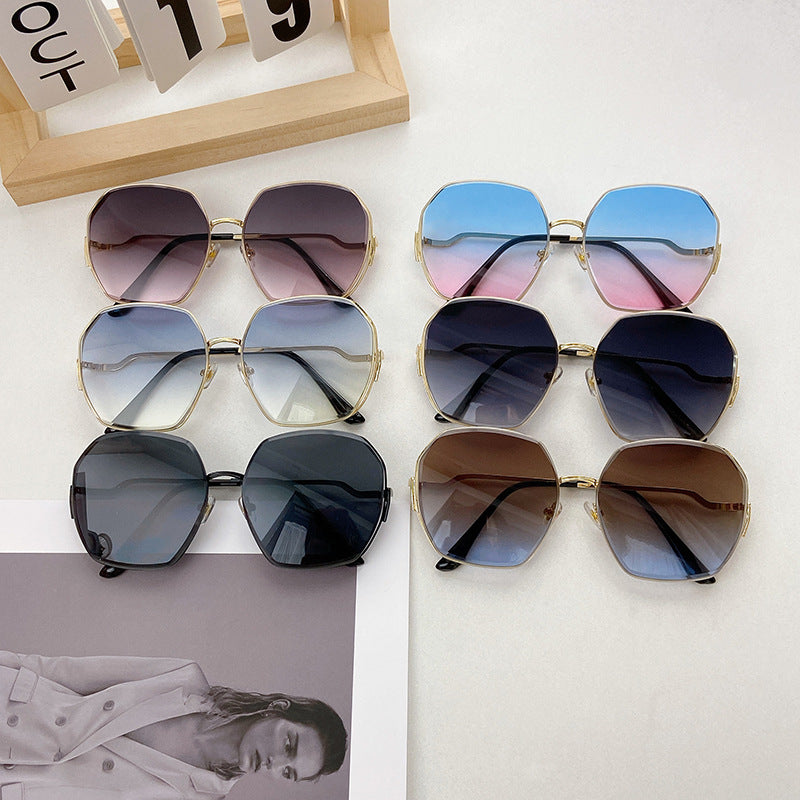 Fashionable Geometric Sunglasses Bowlift