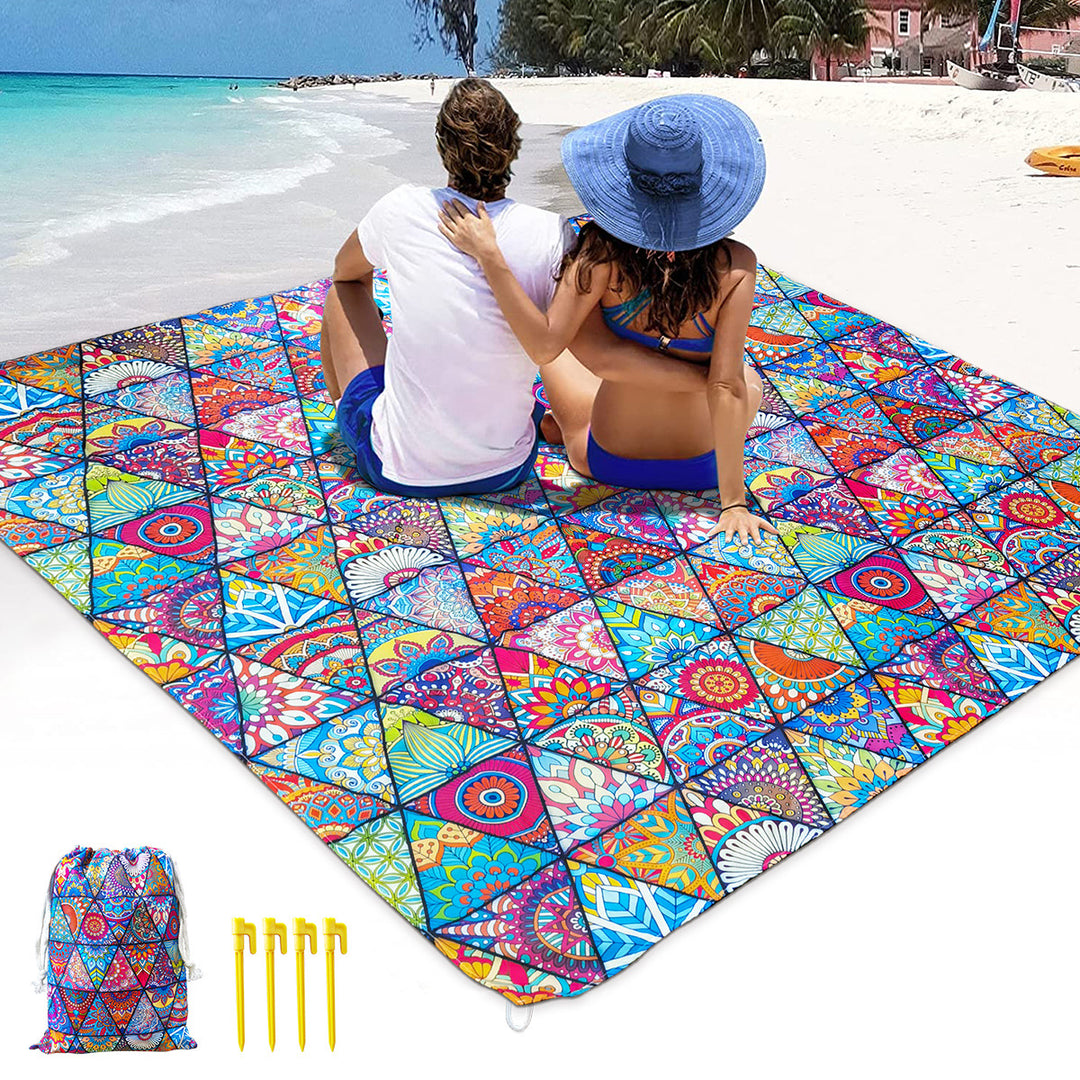 Beach blanket with maritime turtle motif Bowlift