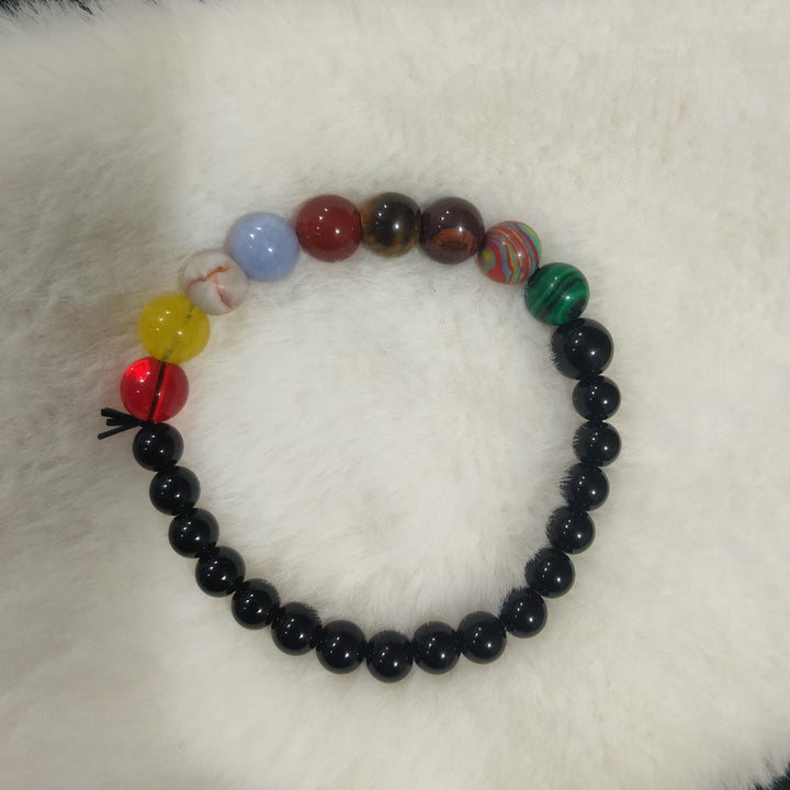 Colorful bracelet with natural stones Bowlift