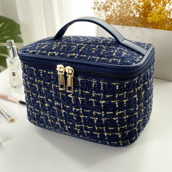 Stylish and Practical Cosmetic Storage Bag Bowlift