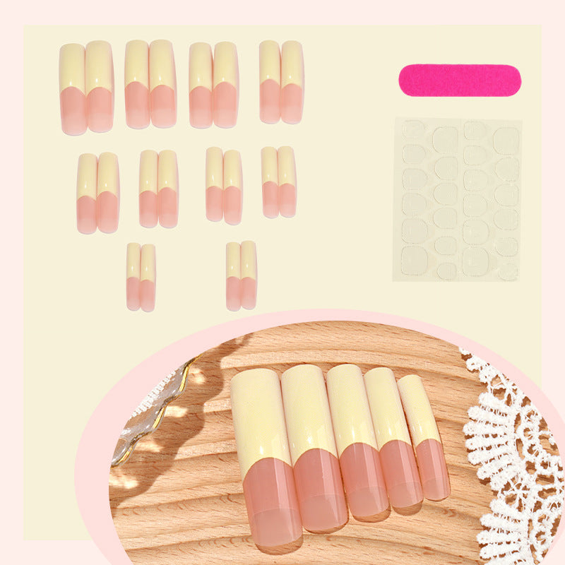 Nail set with elegant French tips Bowlift