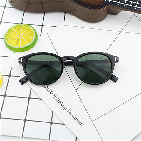Women's fashionable round sunglasses with elegant plastic frame Bowlift