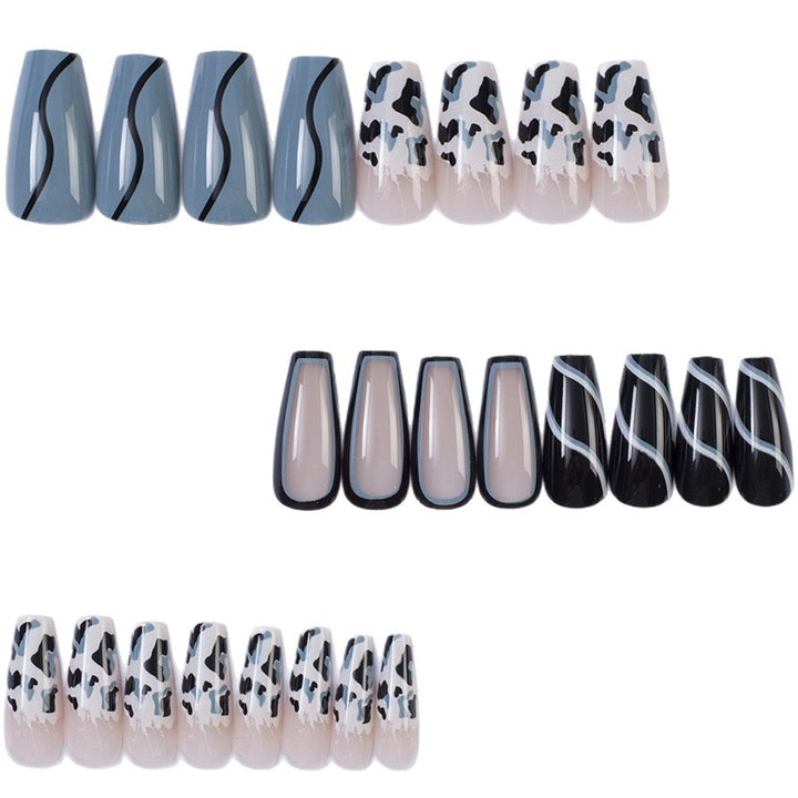 Artificial nails with modern black and white pattern Bowlift