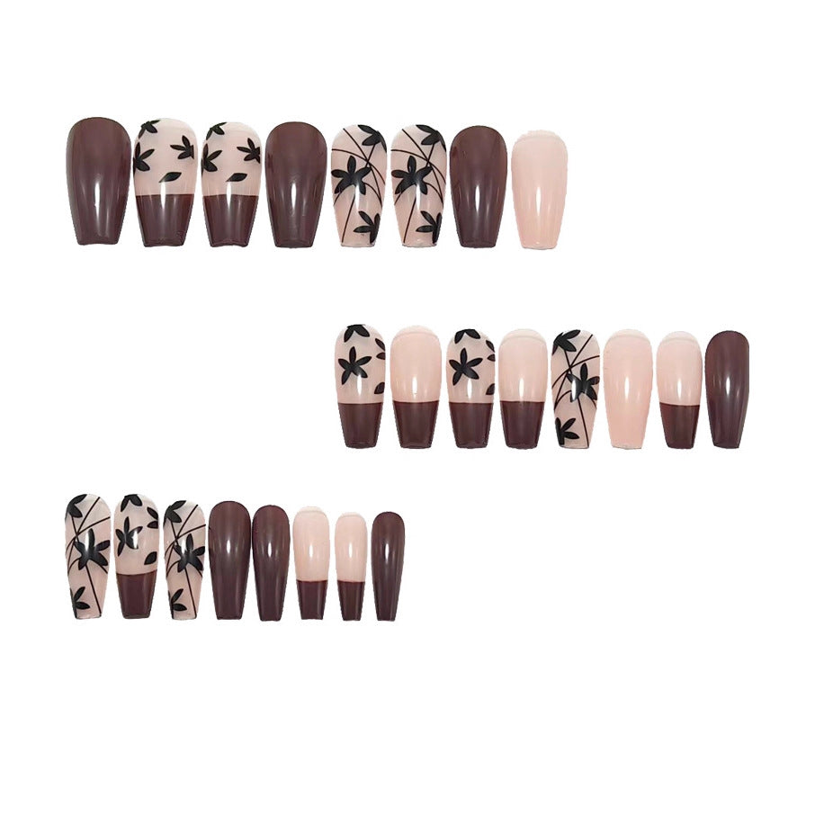 Artificial Nails in Elegant Design with Flower Motif and Gloss Finish Bowlift