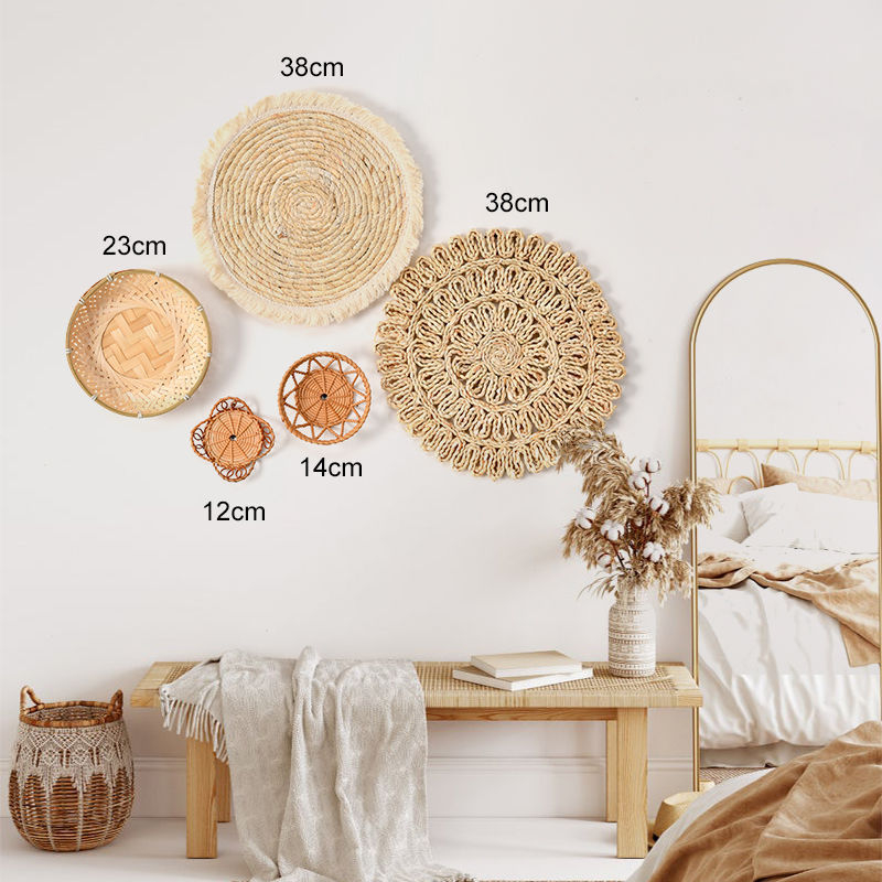 Elegant Wall Decoration Made of Natural Materials Bowlift