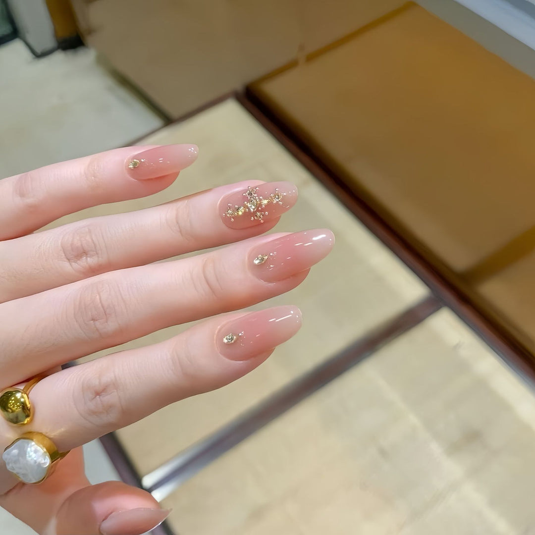Acrylic nails with glamorous glitter pattern Bowlift