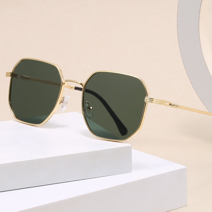 Ladies extravagant geometric sunglasses with striking metal frame Bowlift