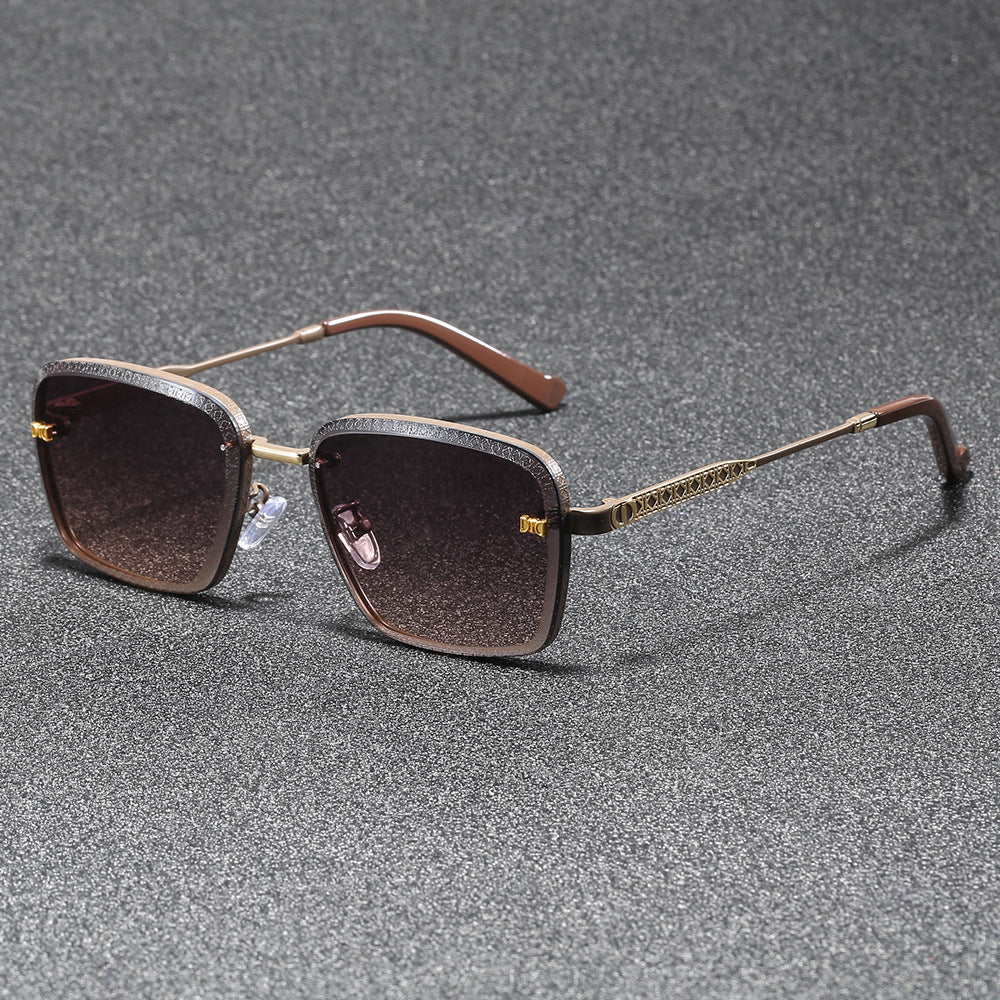 Women’s fashionable square sunglasses with luxurious details Bowlift