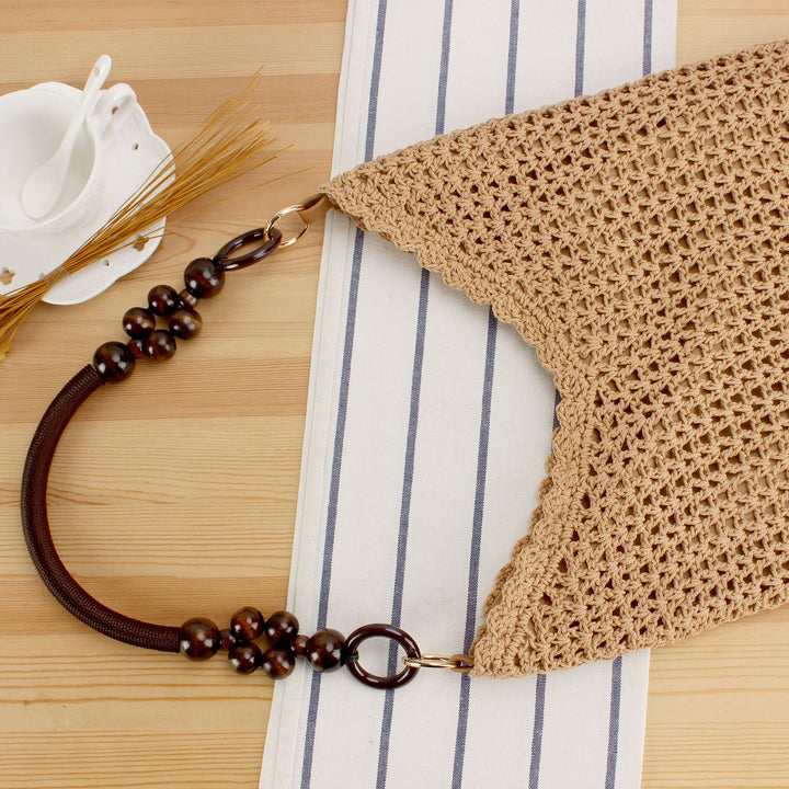 Fashionable shoulder bag with unique wooden handles Bowlift