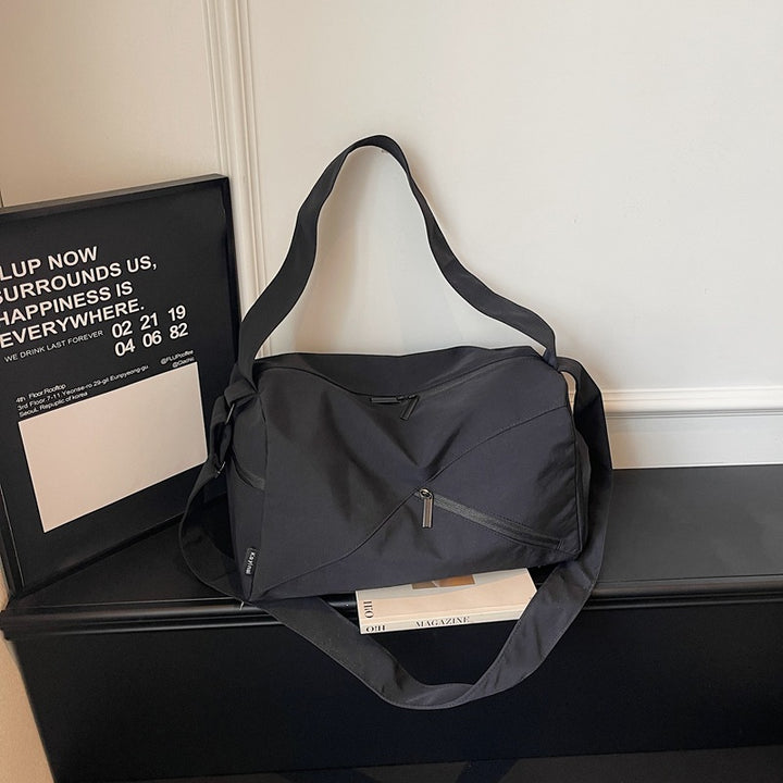 Versatile sports and leisure bag Bowlift