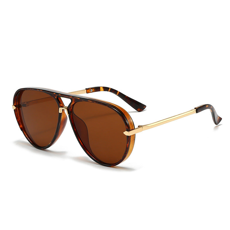 Women Pilot Sunglasses with Modern Metal Frame and UV Protection Bowlift