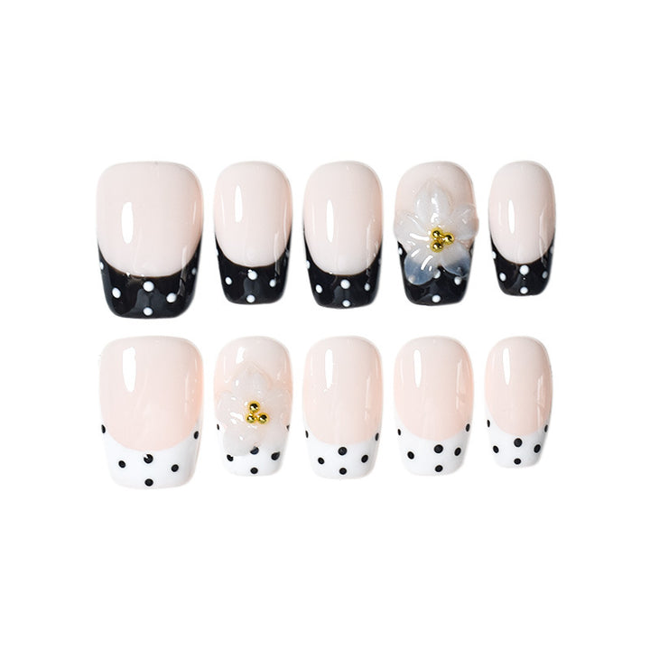 Elegant Floral Press-On Nail Art Set Bowlift