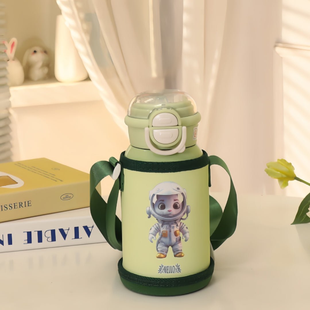 Girl's Water Bottle Bowlift
