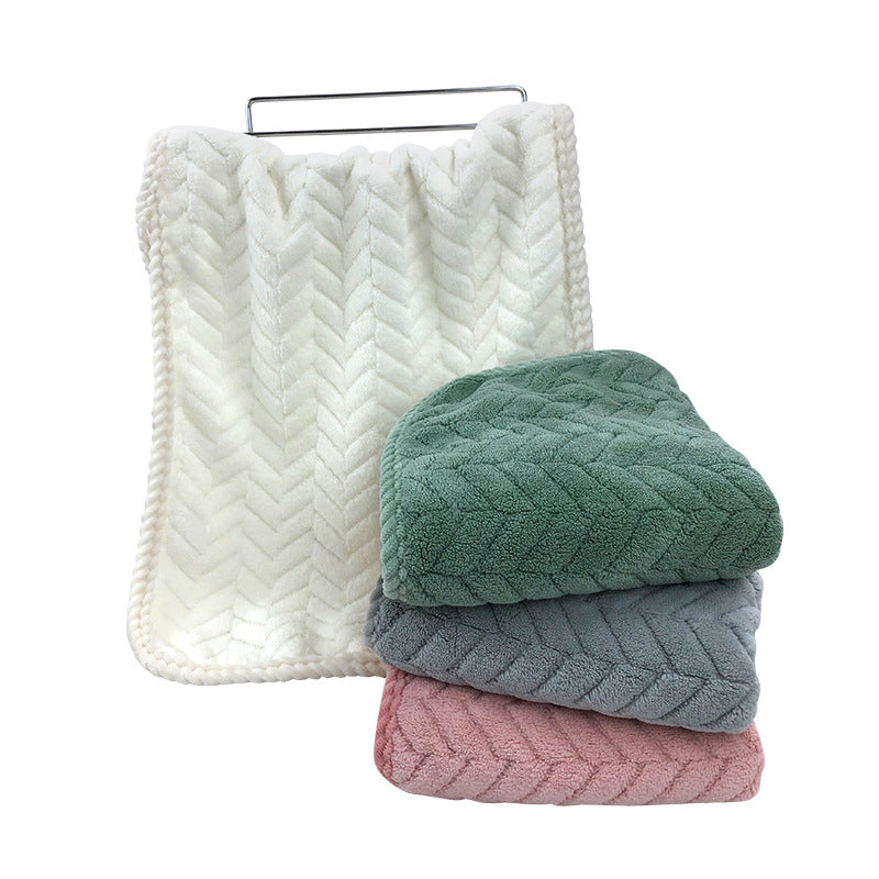 Cozy blanket with modern pattern Bowlift