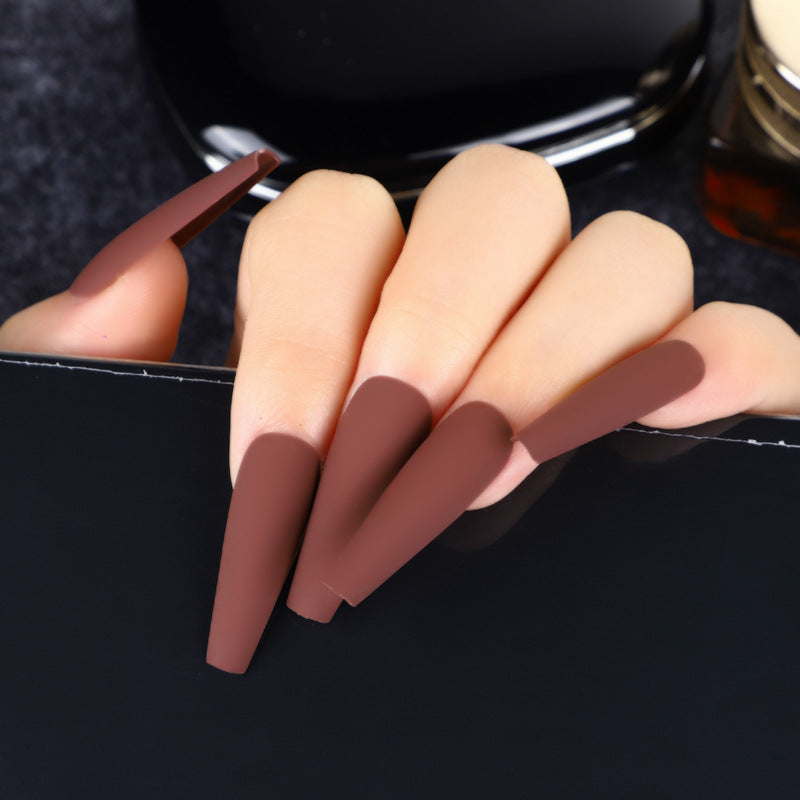 Elegant Fake Nails Bowlift