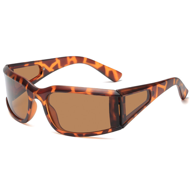Women's sports sunglasses with particularly ergonomic design and side glare protection Bowlift