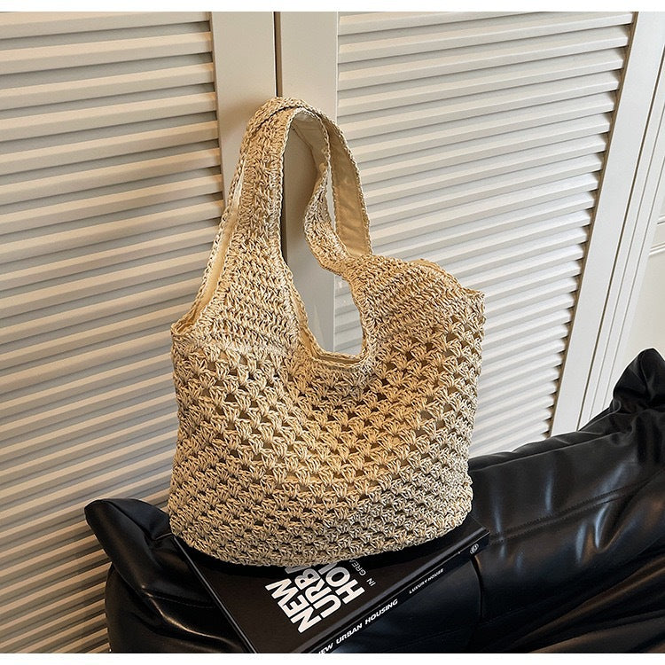 Handbag with Exquisite Woven Structure Bowlift